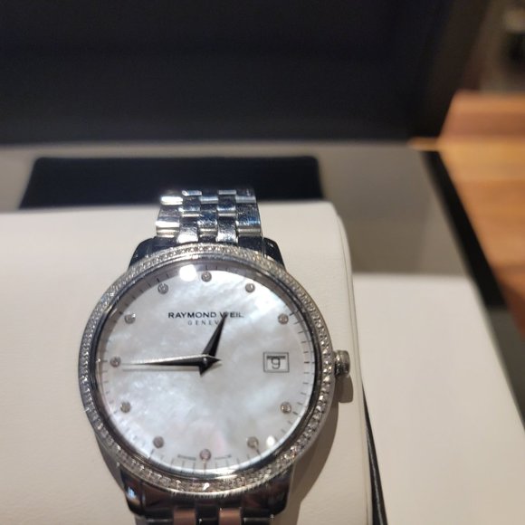 Women's Raymond Weil  Diamond Watch - Picture 3 of 3